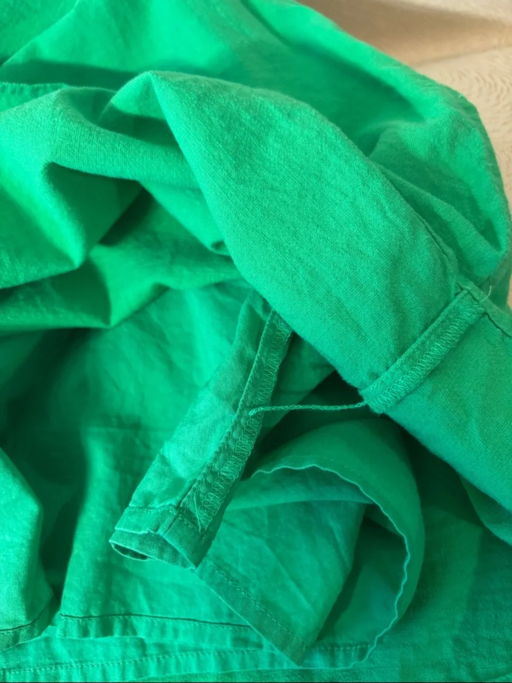 LOFT Green Smocked Yoke Tie-Front Flutter Sleeve Top 0247 - Picture 9 of 9